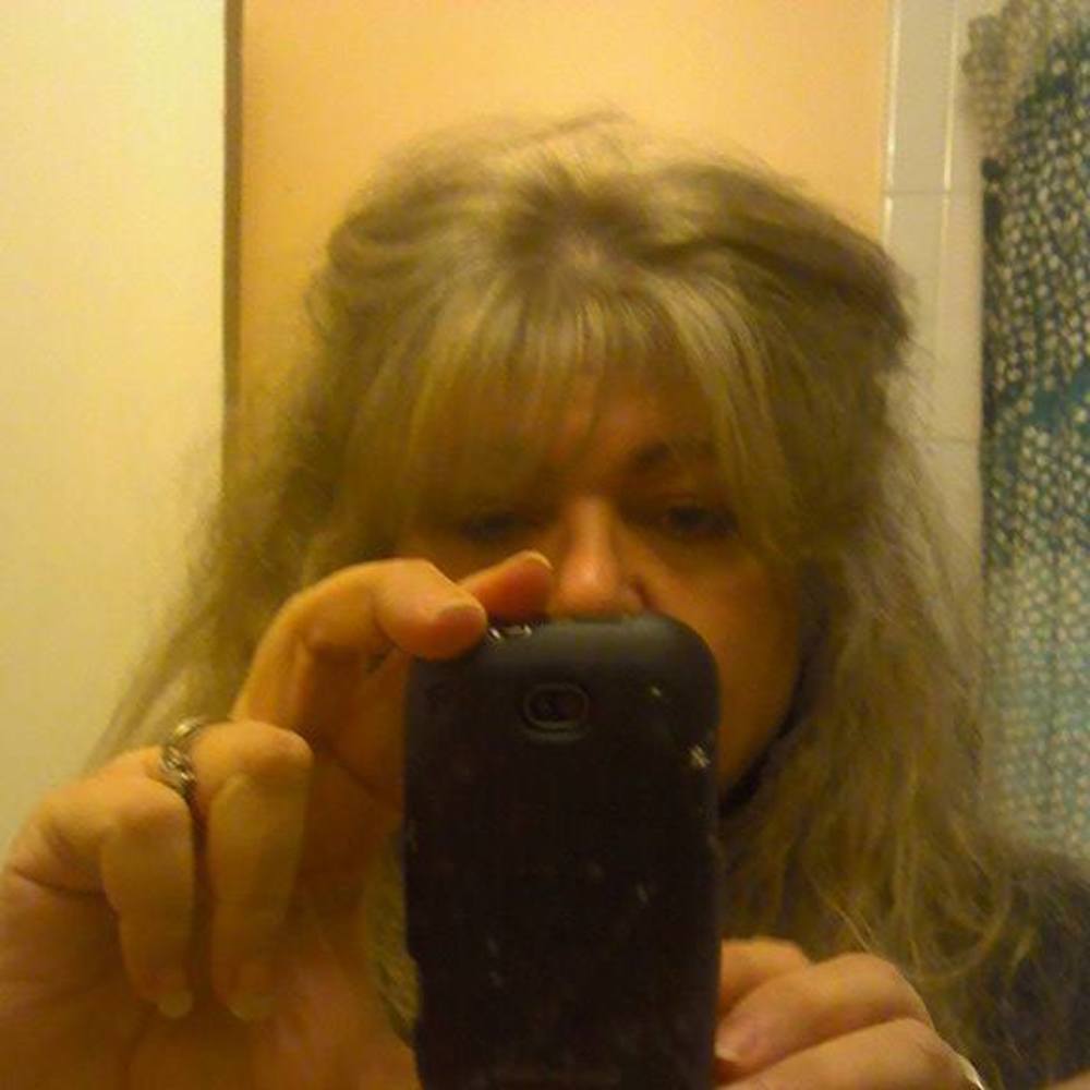 Meet your Posher, Denise